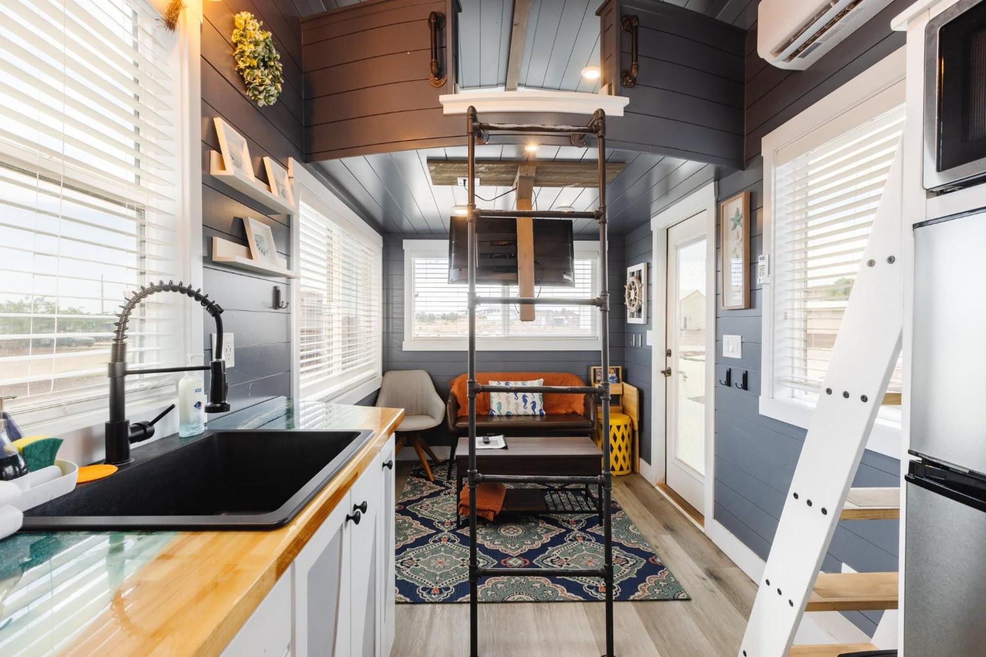 Under The Sea Tiny Home Apple Valley Dış mekan fotoğraf
